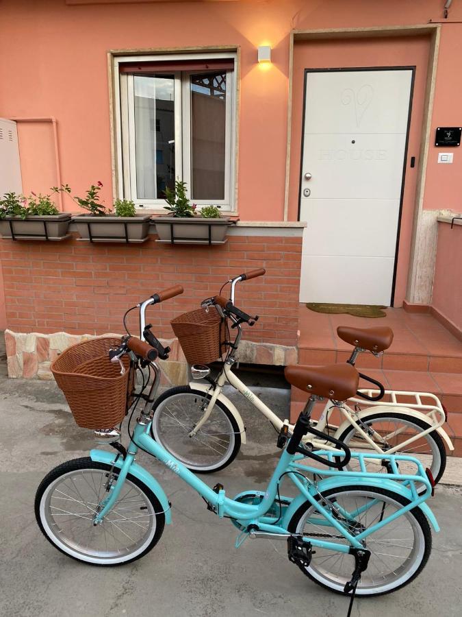 Bed and Breakfast Vhouse Fiumicino Esterno foto