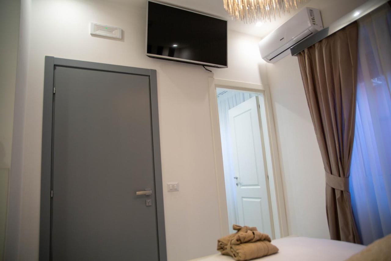 Bed and Breakfast Vhouse Fiumicino Esterno foto